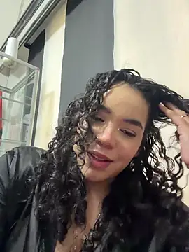 krisstenSantos live sex cam