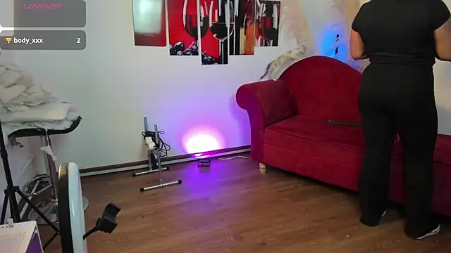 emma_sexxy's cam snapshot