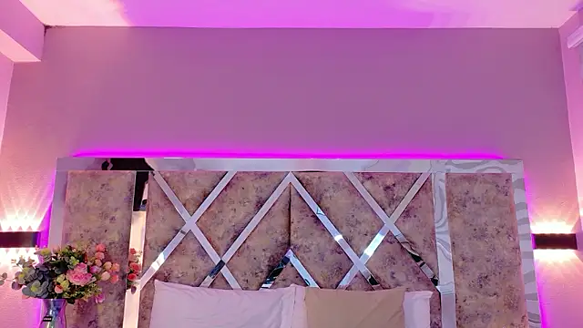 MeganR_ live sex cam