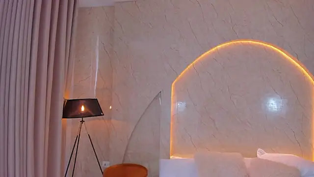 Antonella_Russo1's cam snapshot