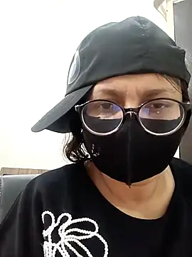 piryasharma005's cam snapshot