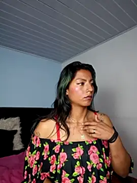 SamathaMay live sex cam