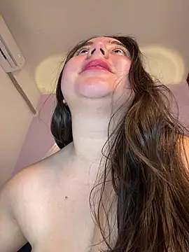 LunaGil1 live sex cam