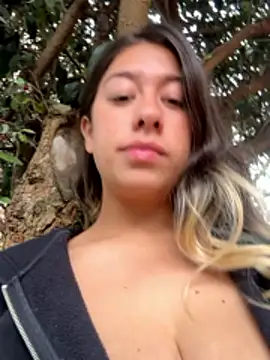 Enyeld_ruru live sex cam