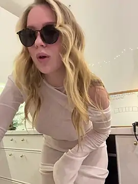 Little_Forest_ELF live sex cam