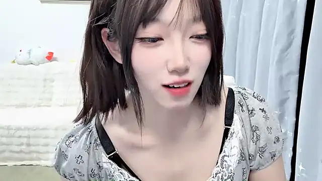 yuyayayu's cam snapshot