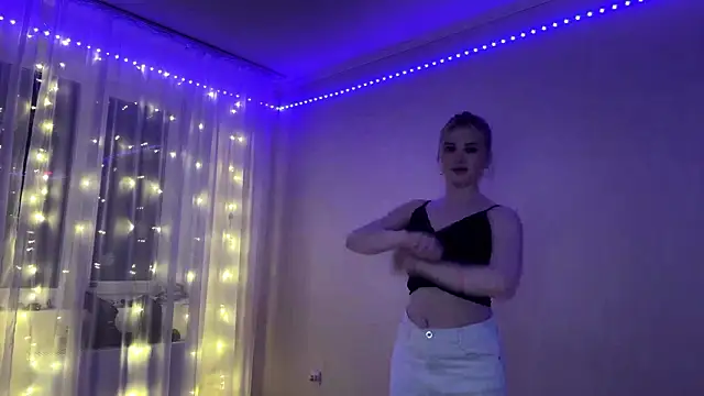 KariJarecke's cam snapshot