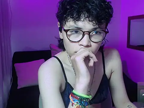 samantta_ink's cam snapshot