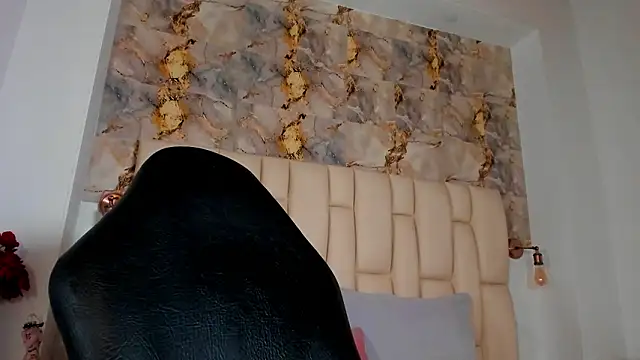 lia_mariana's cam snapshot