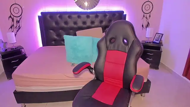 LolaVillalobos live sex cam