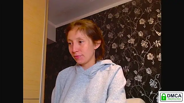 Sophi_Cute's cam snapshot