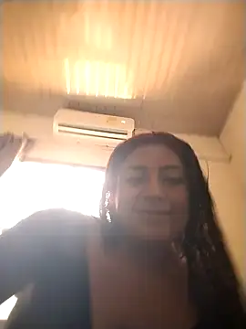 emma_myers_18's cam snapshot