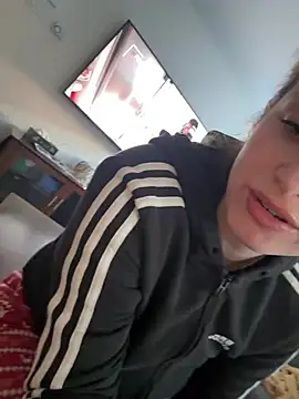 Abracadabra08169's cam snapshot