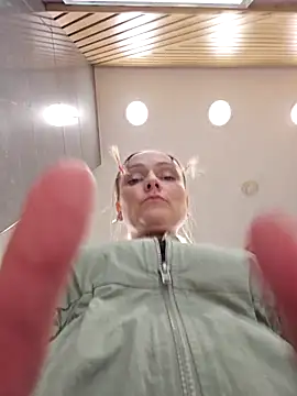 Bondgirl_013 live sex cam