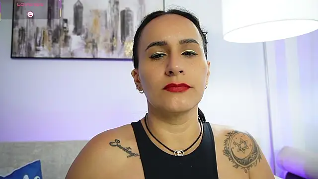 Sara_Charmy's cam snapshot