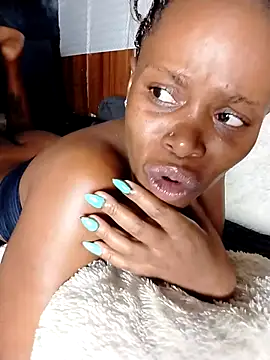 QUEENZAZA's cam snapshot