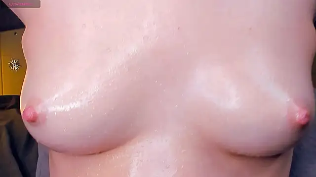 OwlLynn's cam snapshot