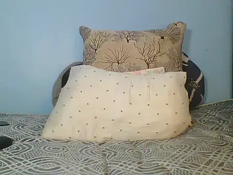 hornyqueen93's cam snapshot