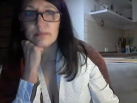 Elena48324's cam snapshot