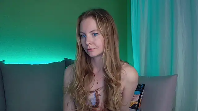 Cuddle_Cat's cam snapshot