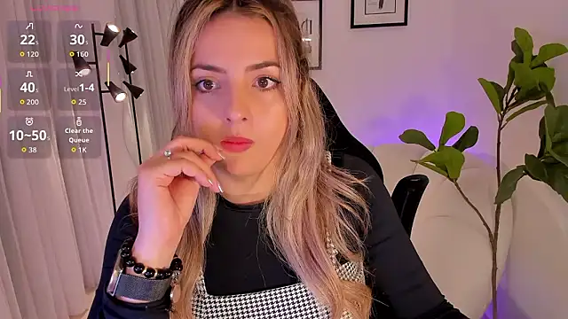 AmyWood live sex cam