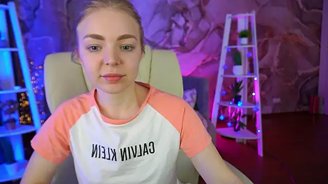 EmilySunshineS's cam snapshot