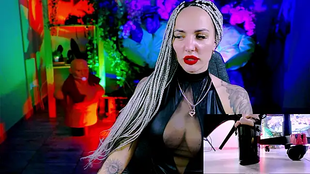 MonicaMaxwel's cam snapshot