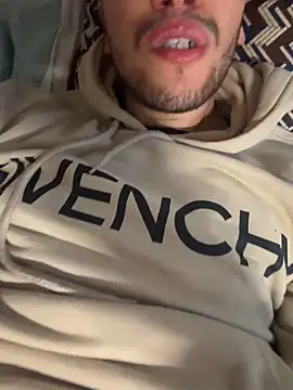 yaxxx03 live sex cam