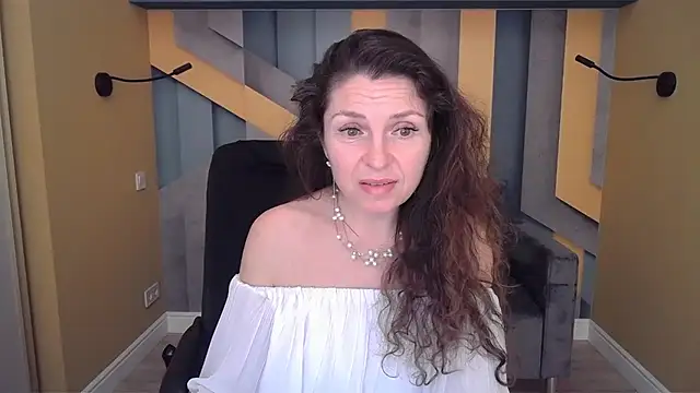 EllaLong's cam snapshot