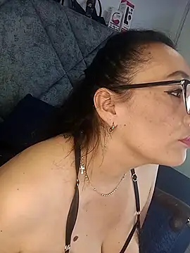 Shantey_Laurent's cam snapshot