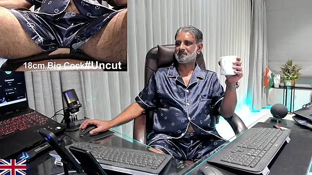 OnlineBossUK live sex cam