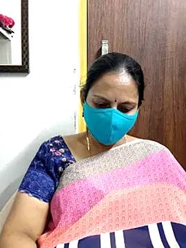 Queen-Neha's cam snapshot