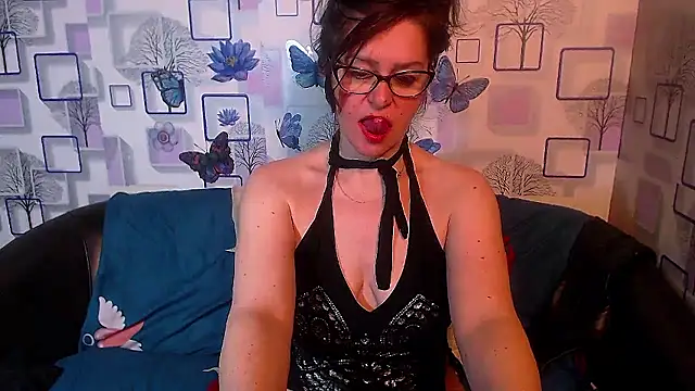 milfsexy's cam snapshot