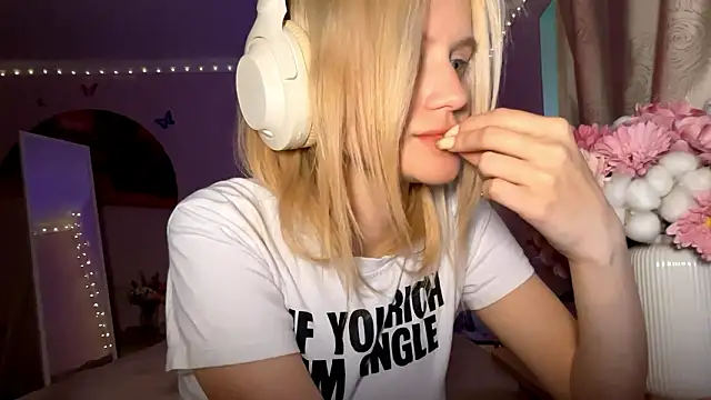 MelisaBloomy's cam snapshot