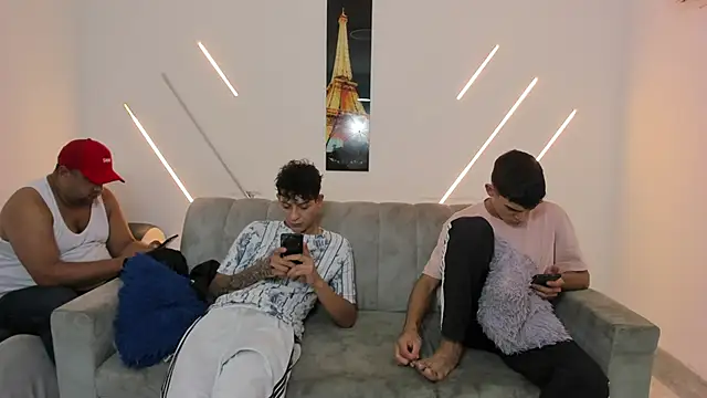 brutal_sex_room2k's cam snapshot