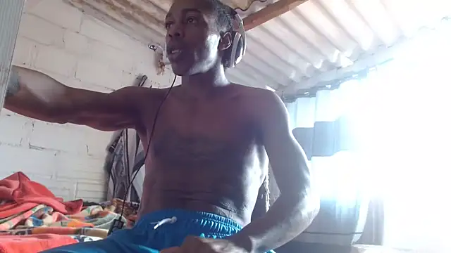 Larry-n-clouds's cam snapshot