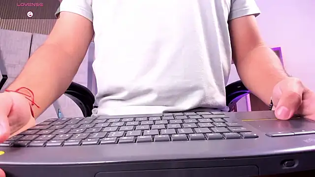 Axel_grey_ live sex cam