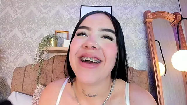 Sarah_amy_'s cam snapshot