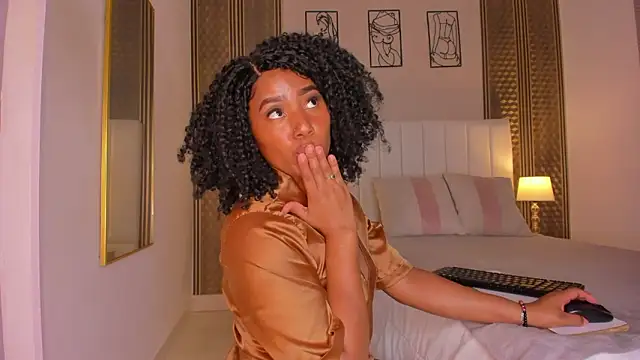 zoe_sky_'s cam snapshot