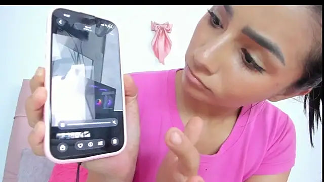 KIMMY_MONTIELL's cam snapshot