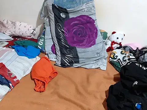 trina_kay's cam snapshot