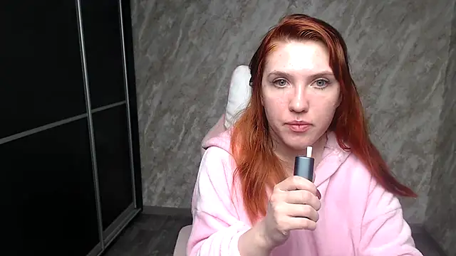 Reginasmilee's cam snapshot