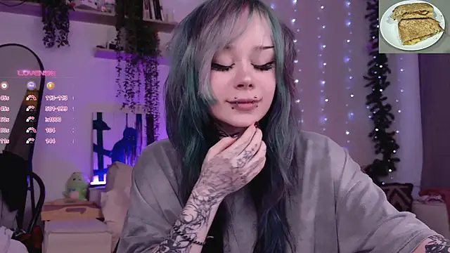 Lollyshy live sex cam