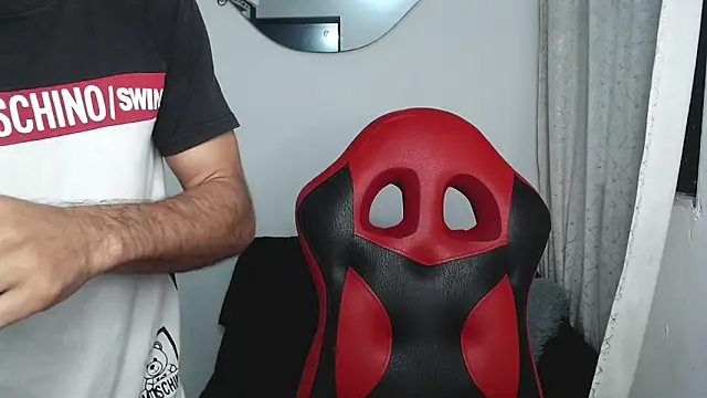 Caius_fox live sex cam