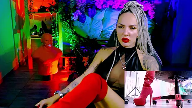 MonicaMaxwel's cam snapshot