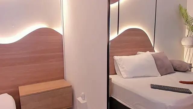 cataleya_castle's cam snapshot