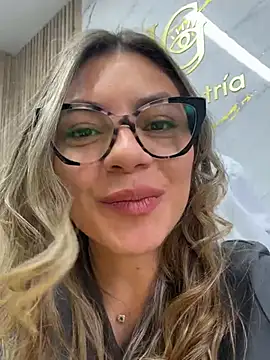 alicee16 live sex cam