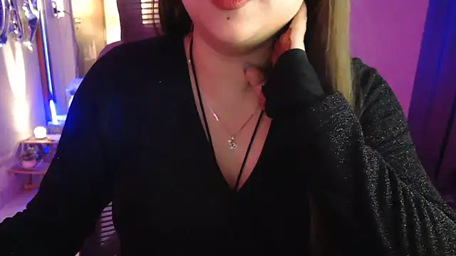 Mitikaa live sex cam