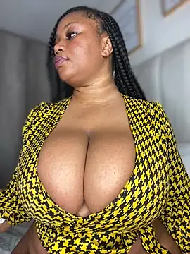 RoyalVibeXO live sex cam