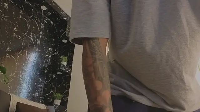 Alexander_ferre live sex cam